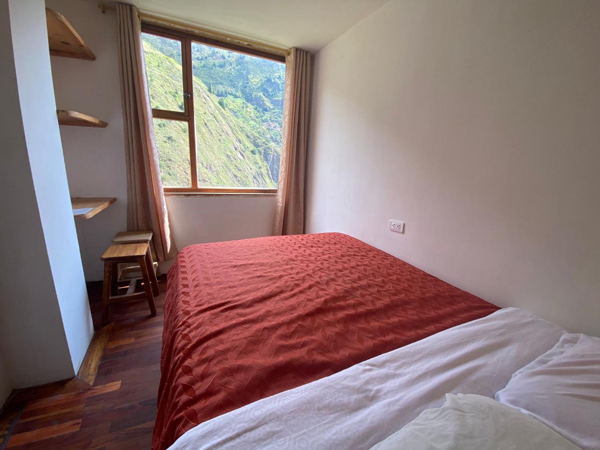 Backpackers-Balcones-River-Lodge 바뇨스 외부 사진