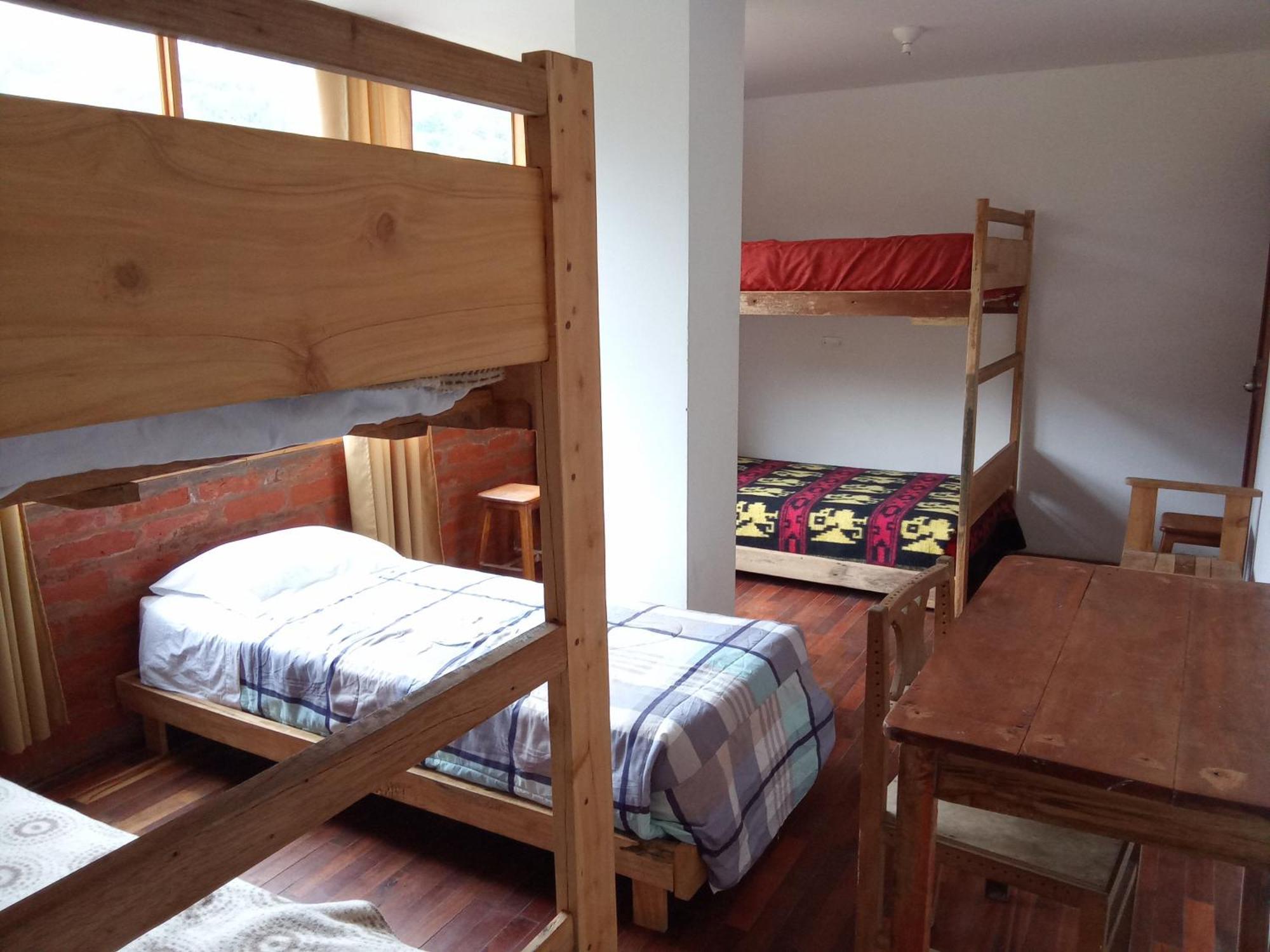 Backpackers-Balcones-River-Lodge 바뇨스 외부 사진