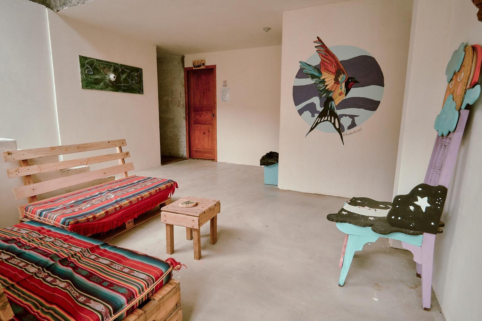 Backpackers-Balcones-River-Lodge 바뇨스 외부 사진
