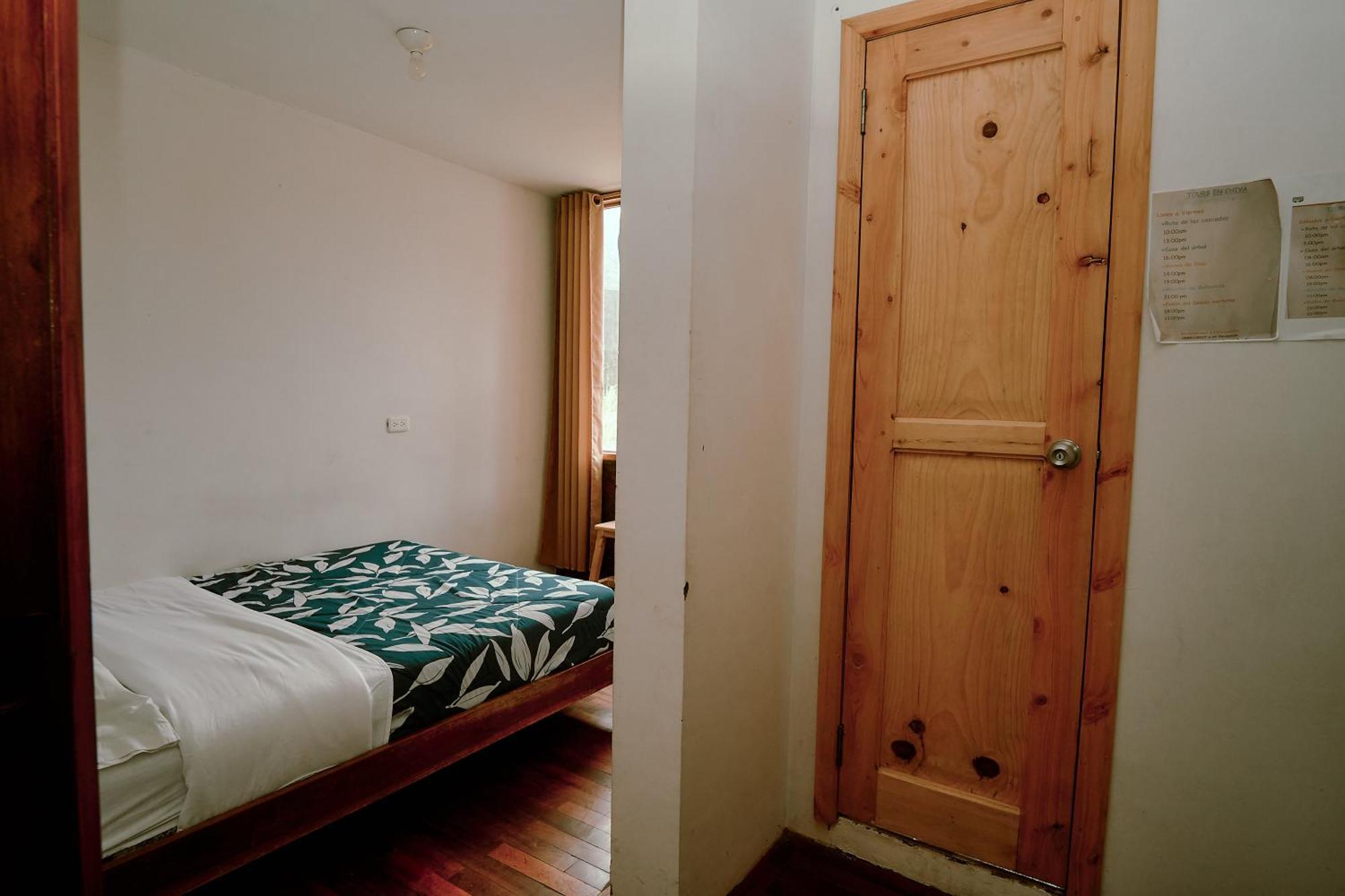Backpackers-Balcones-River-Lodge 바뇨스 외부 사진