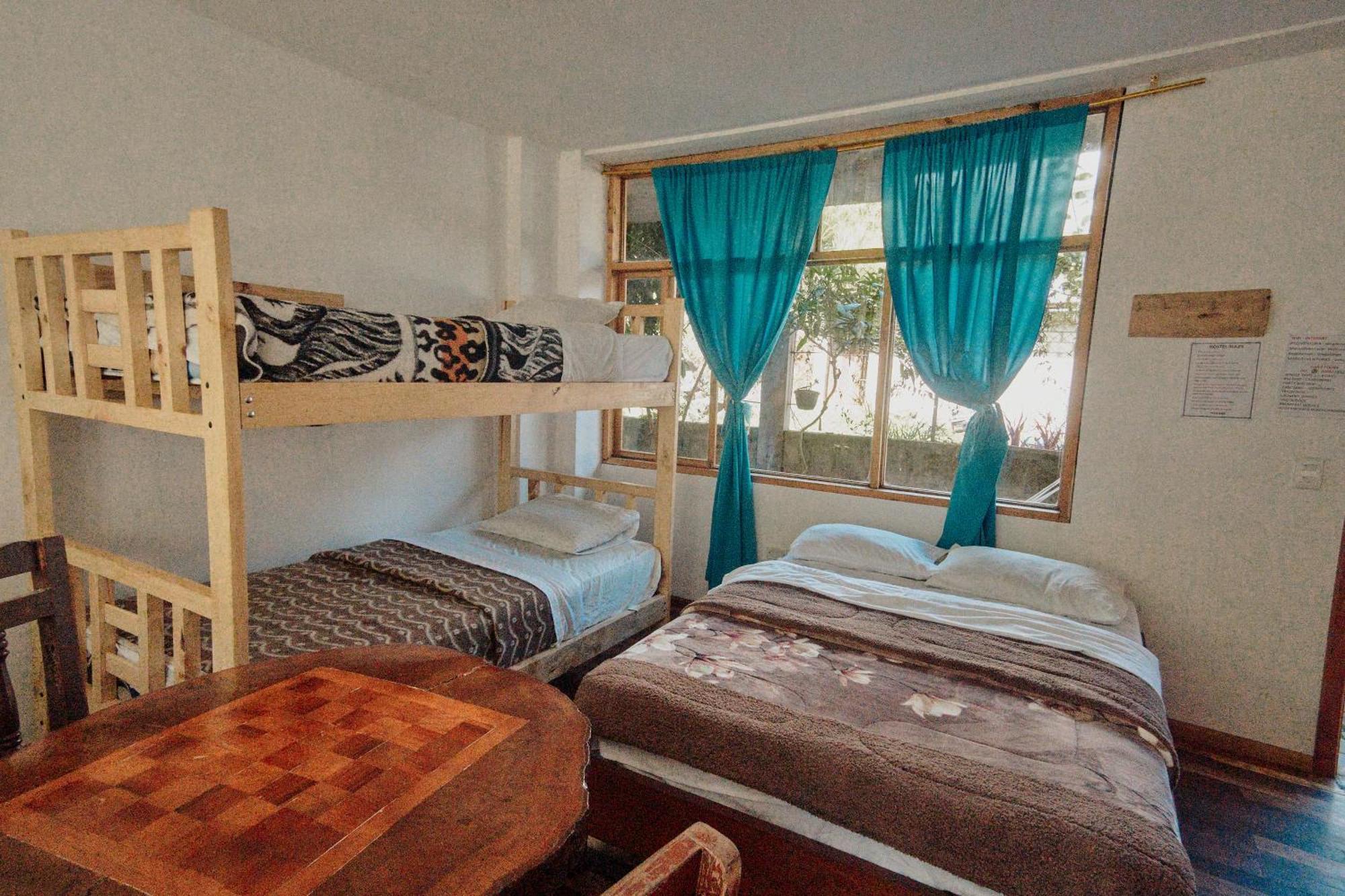 Backpackers-Balcones-River-Lodge 바뇨스 외부 사진