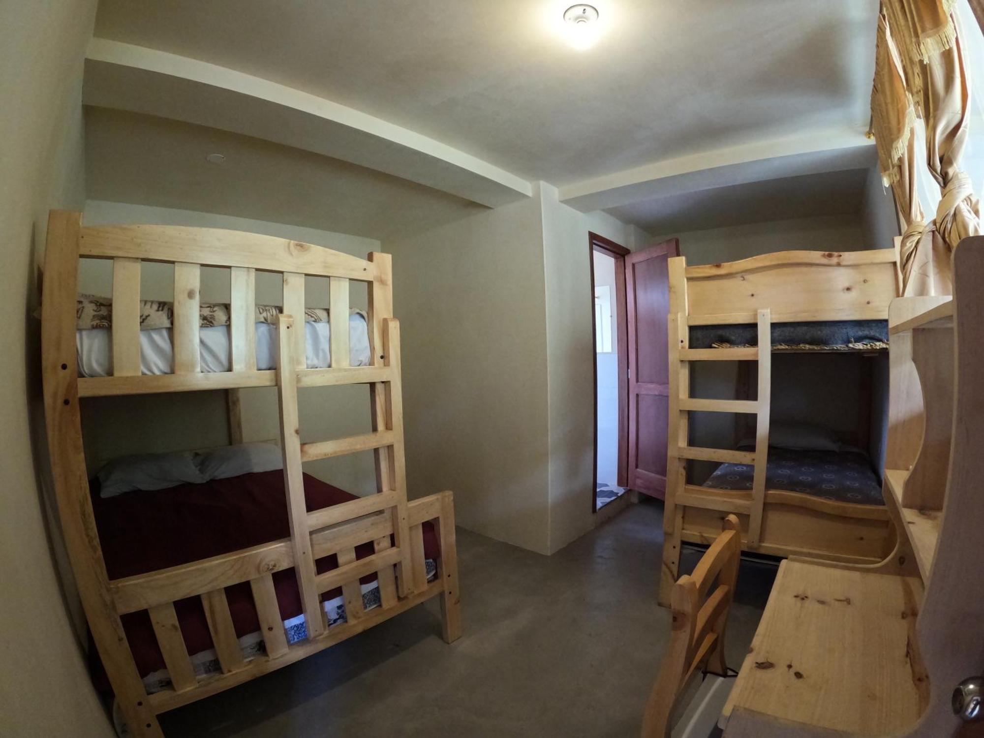 Backpackers-Balcones-River-Lodge 바뇨스 외부 사진
