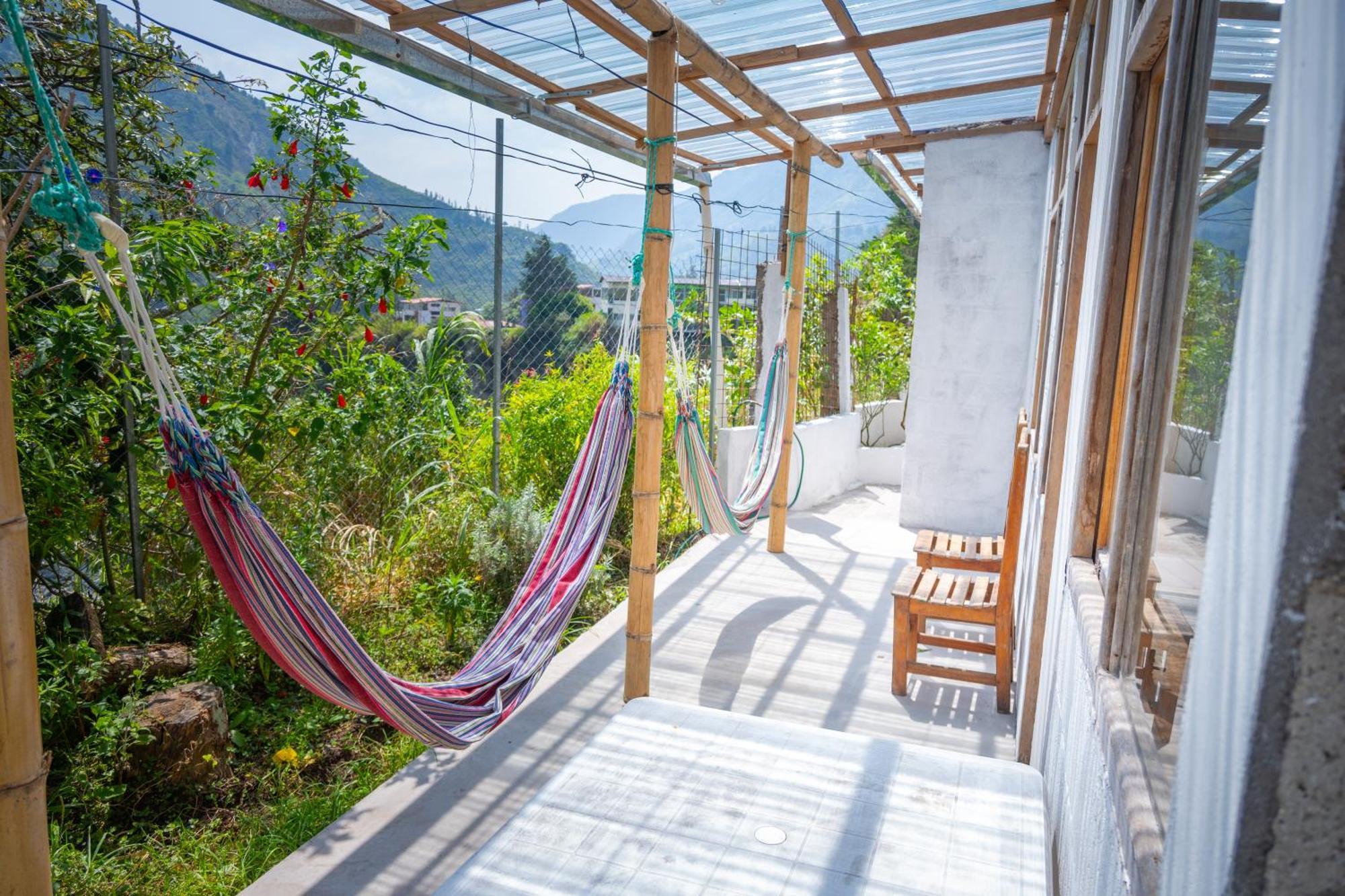 Backpackers-Balcones-River-Lodge 바뇨스 외부 사진